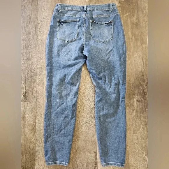 Maurices High Rise Skinny Distressed Jeans Plus Size 14W - Picture 6 of 7